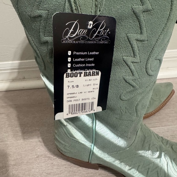 NEW DAN POST WOMEN'S SUEDE WESTERN BOOTS - SNIP TOE - Picture 7 of 8
